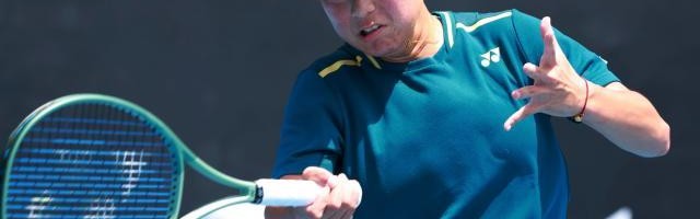 kaiyun·(中国)官方网站-澳网首日两金花三盘惜败 王欣瑜新赛季缘何低迷？