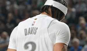 浓眉：我在达拉斯找不到合适的房子 东契奇说他找了两三年