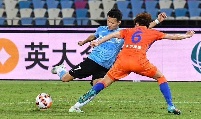 开云体育app官网-大连人：林良铭已归队训练 合约问题初步达成一致