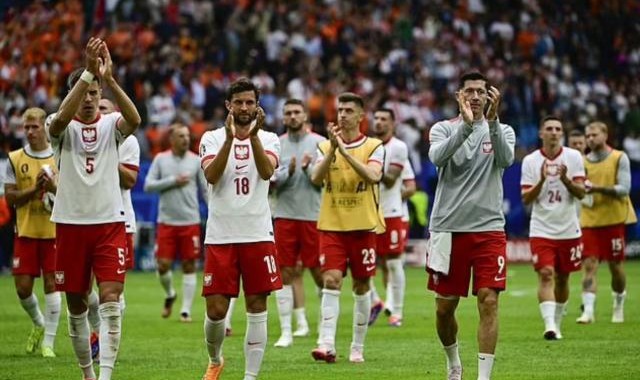 kaiyun·(中国)官方网站-xG跟荷兰打了个平，无莱万波兰迈出昂首出局第一步