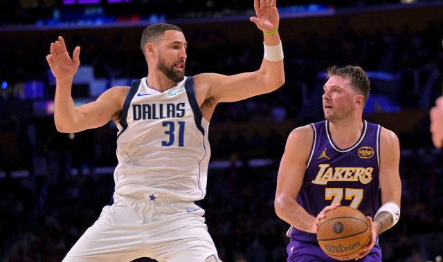 开云体育app-合同还剩2年3413万！湖人主持人：若克莱被买断 他的首选将是湖人